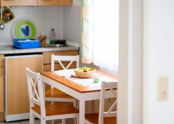 Aster Apartman *